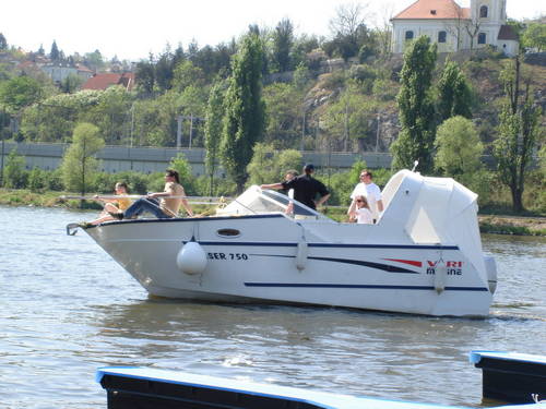 kliknutím zavřít